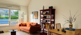 New apartment with terrace and parking in Groix