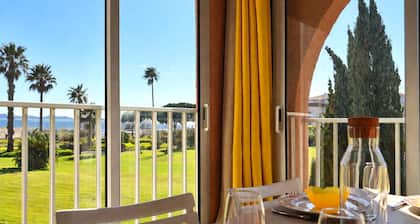 2-Room Apartment with Sea View Loggia, Pets Allowed - La Londe-les-Maures