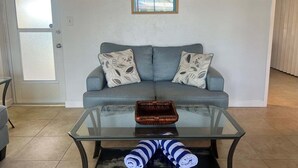 TV - 05 Standard Plus - Screened Lanai (Siesta Key)