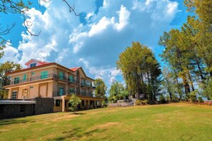 Exterior - Insignia Resorts (Murree)