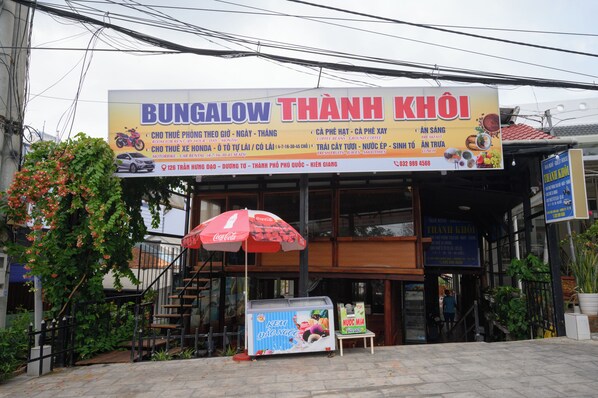 Fachada de la propiedad