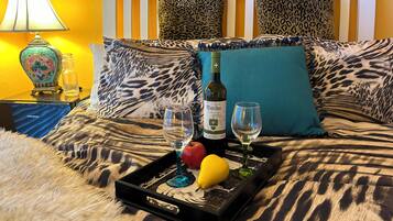 1 chambre, coffres-forts dans les chambres, bureau