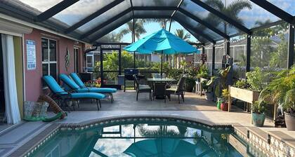 Charming 3 room unit with lanai and pool, near beaches and waterfront dining