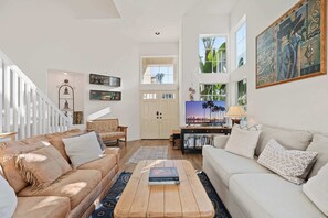 Fernseher, Kamin, Arbeitsbereiche