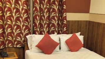 Deluxe Double Room | 1 bedroom, laptop workspace, free WiFi