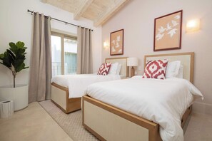 2 slaapkamers, een bureau, een strijkplank/strijkijzer, wifi