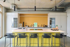 Private kitchen - Ariv Design Apartments (Cham)