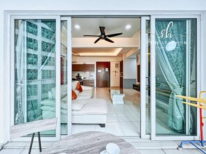 Family Suite, 3 Bedrooms, Non Smoking | Iron/ironing board, free WiFi, bed sheets