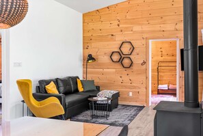 Televisie en een open haard