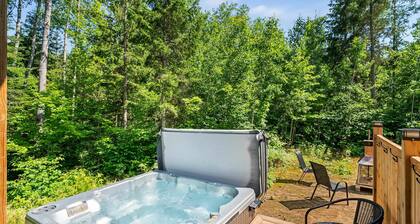 Spa, Nature & Riverside Escape - Ecureuil Roux