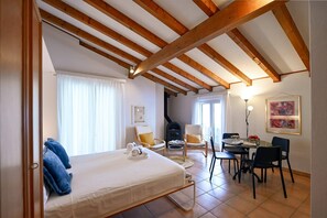 Apartment, 1 Schlafzimmer, Raucher, Balkon | 2 Schlafzimmer