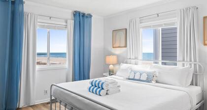 Oceanfront Condo with Pool & Beach Access!