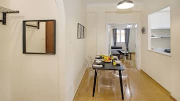 Căn hộ Economy | Khu vực ăn uống tại phòng