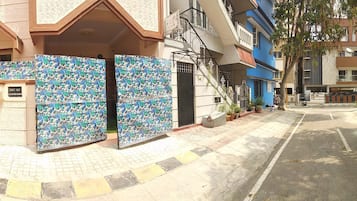 Bahagian luar