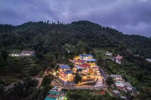 Front of property - Adrushya Estate Luxury Suites Mukteshwar (Dhari)