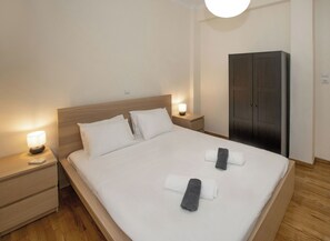 2 habitaciones, tabla de planchar con plancha y wifi gratis 