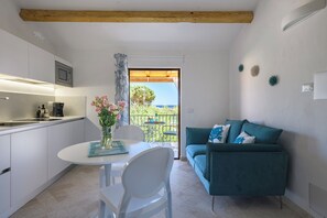 Interior - Mediterranean Suite, 5 minutes from the port (Porto Ottiolu)