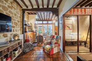 Uklassifisert bilde, 4 av 12, knapp