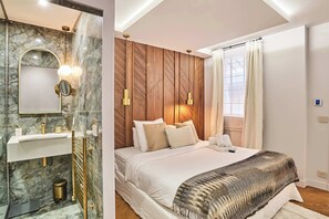 2 室のベッドルーム、アイロン / アイロン台、WiFi、ベッドシーツ