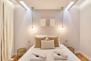 2 slaapkamers, een strijkplank/strijkijzer, wifi, beddengoed