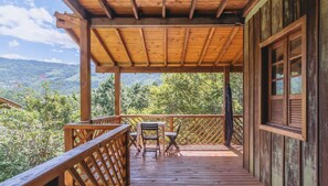 Outdoor dining - Refugio na natureza a 5 min da Praia do Siriu (Garopaba)