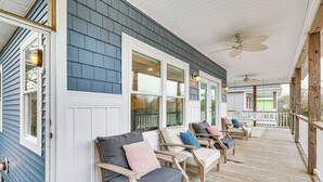 Unclassified image, 3 of 35, button - 2 Mi to Long Beach: Home w/ Patio & Putting Green! (Oak Island)