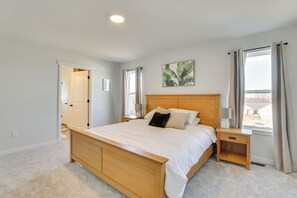 House (5 Bedrooms) | Interior