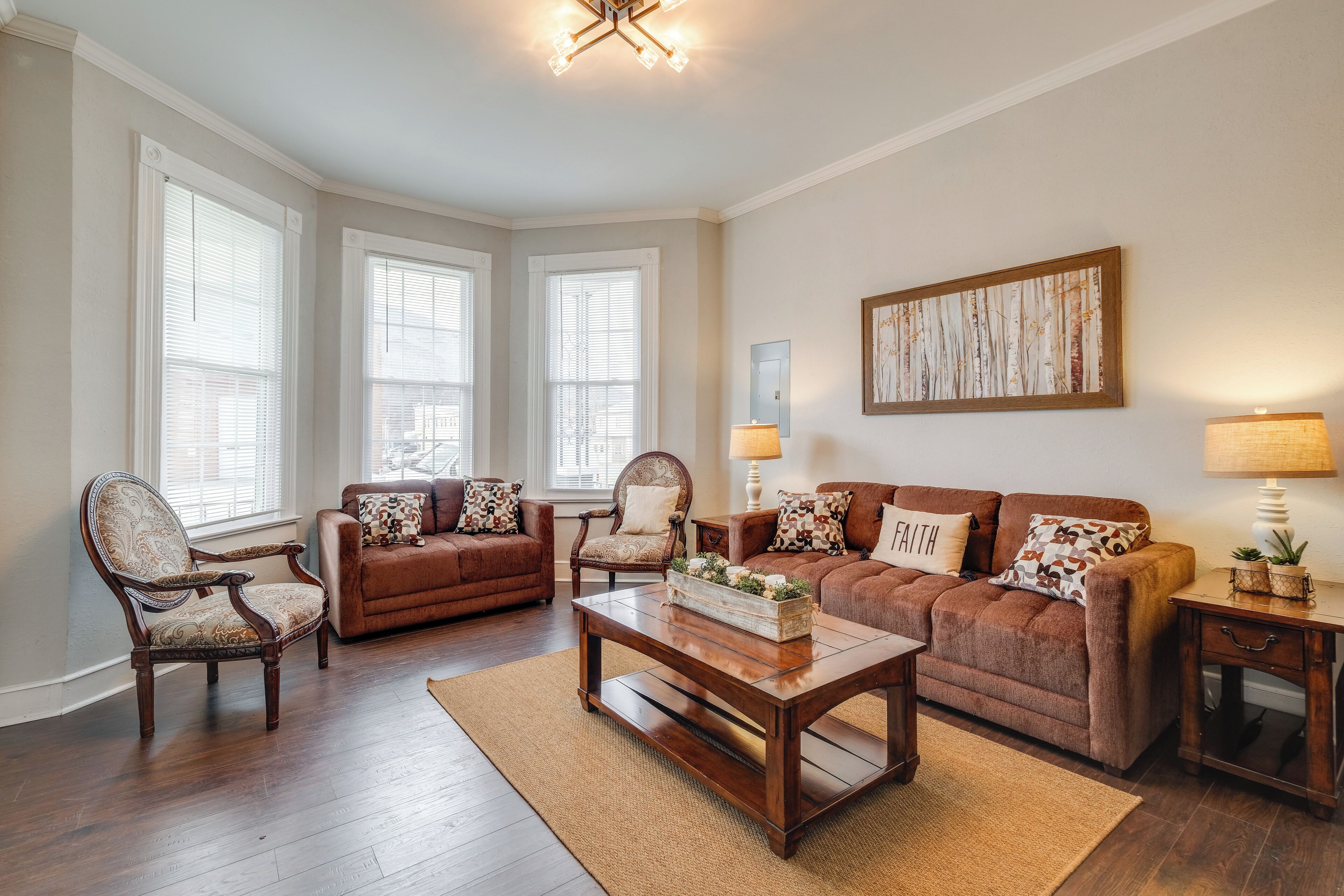 House (3 Bedrooms) | Interior