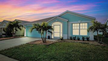 House (4 Bedrooms) | Interior