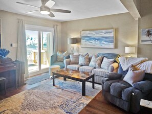 リビング エリア