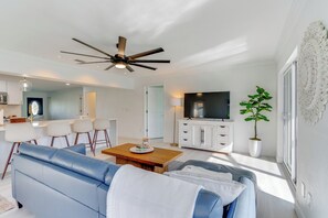 Interior - Canal-front Home on the Gulf Coast! (Cape Coral)