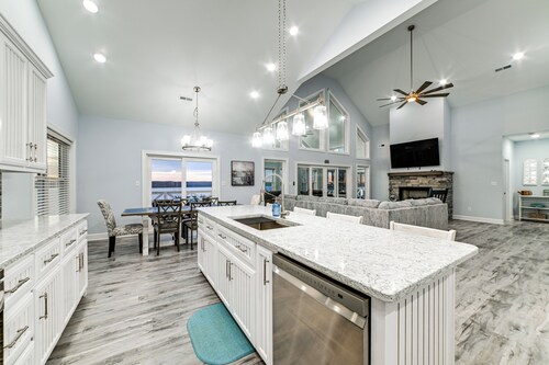 Massive Lake Views & Stunning Sunsets: Waverly Gem