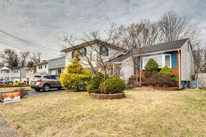 Interior - Work, Explore & Relax: Centrally Located Union Gem (Union)