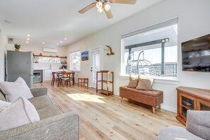 House (2 Bedrooms) | Interior - Close to Canyon Lake: Cabin - Boat Ramp & Hot Tub (Canyon Lake)