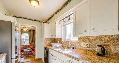 9 Mi to Dtwn: Spacious Retreat in Corpus Christi!