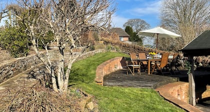 Sunnyside, Lazonby - a cottage that sleeps 6 guests in 3 bedrooms
