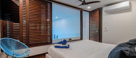 2 Schlafzimmer, Schreibtisch, Bügeleisen/Bügelbrett, Reisekinderbett