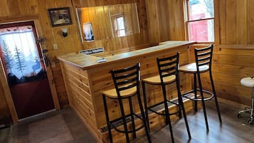 Bar (en la propiedad)