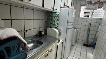Microonde, forno, piano cottura, lavastoviglie