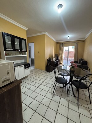 Interior - Apartment in Piedade 5 minutes from the beach, complete for up to 4 people (Piedade Jaboatão dos Guararapes)