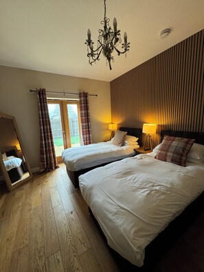 Comfort Double or Twin Room | Free WiFi - Sandford arms (Appleby)