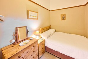 1 chambre, bureau, fer et planche à repasser, Wi-Fi