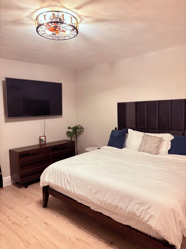 3 bedrooms, iron/ironing board, free WiFi, bed sheets