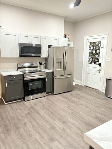 Discover Your Urban Retreat- Beautiful 3-Bedroom Home in Cincinnati