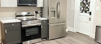 Discover Your Urban Retreat- Beautiful 3-Bedroom Home in Cincinnati