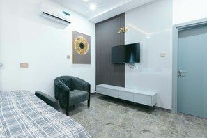 Executive Studio - Phoenix Luxury Apartments  (Abuja)