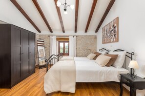 3 Schlafzimmer, Bügeleisen/Bügelbrett, WLAN, Bettwäsche
