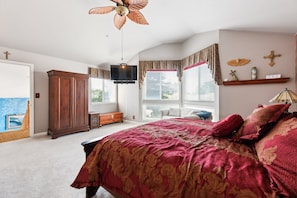 5 bedrooms, free WiFi - Coastal Getaway 5 Bedroom Home (Half Moon Bay)