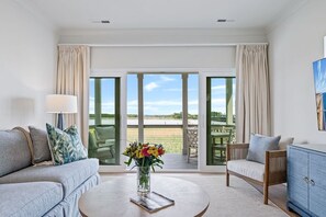 House, 2 Bedrooms | Living area | Smart TV