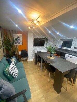 Televisio, työhuone